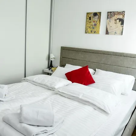 Suncokret Apartmani Loznica Exteriör bild
