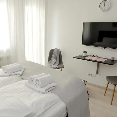 Suncokret Apartmani Loznica Exteriör bild