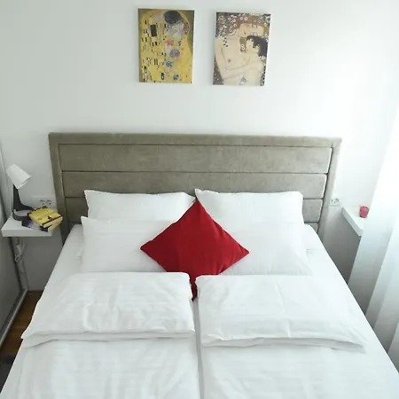 Suncokret Apartmani Loznica Exteriör bild